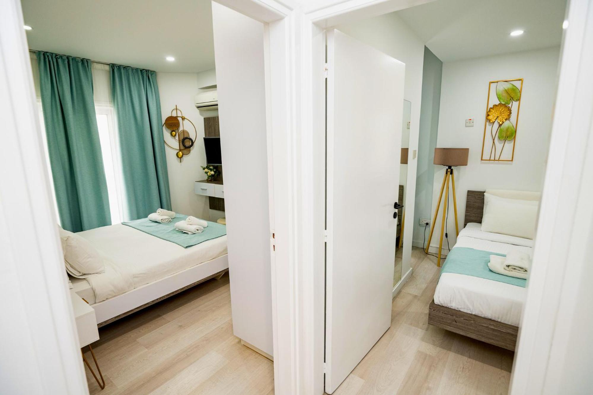 Lazuli Sea View Beachfront Ap 21 Larnaca Exterior foto